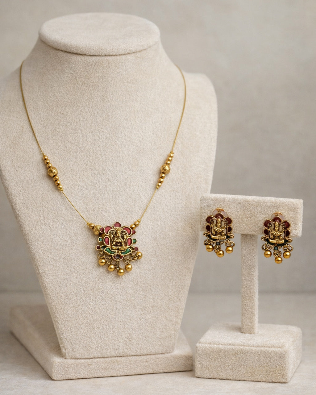 Invisible Lakshmi Floral Kemp Necklace (#076)