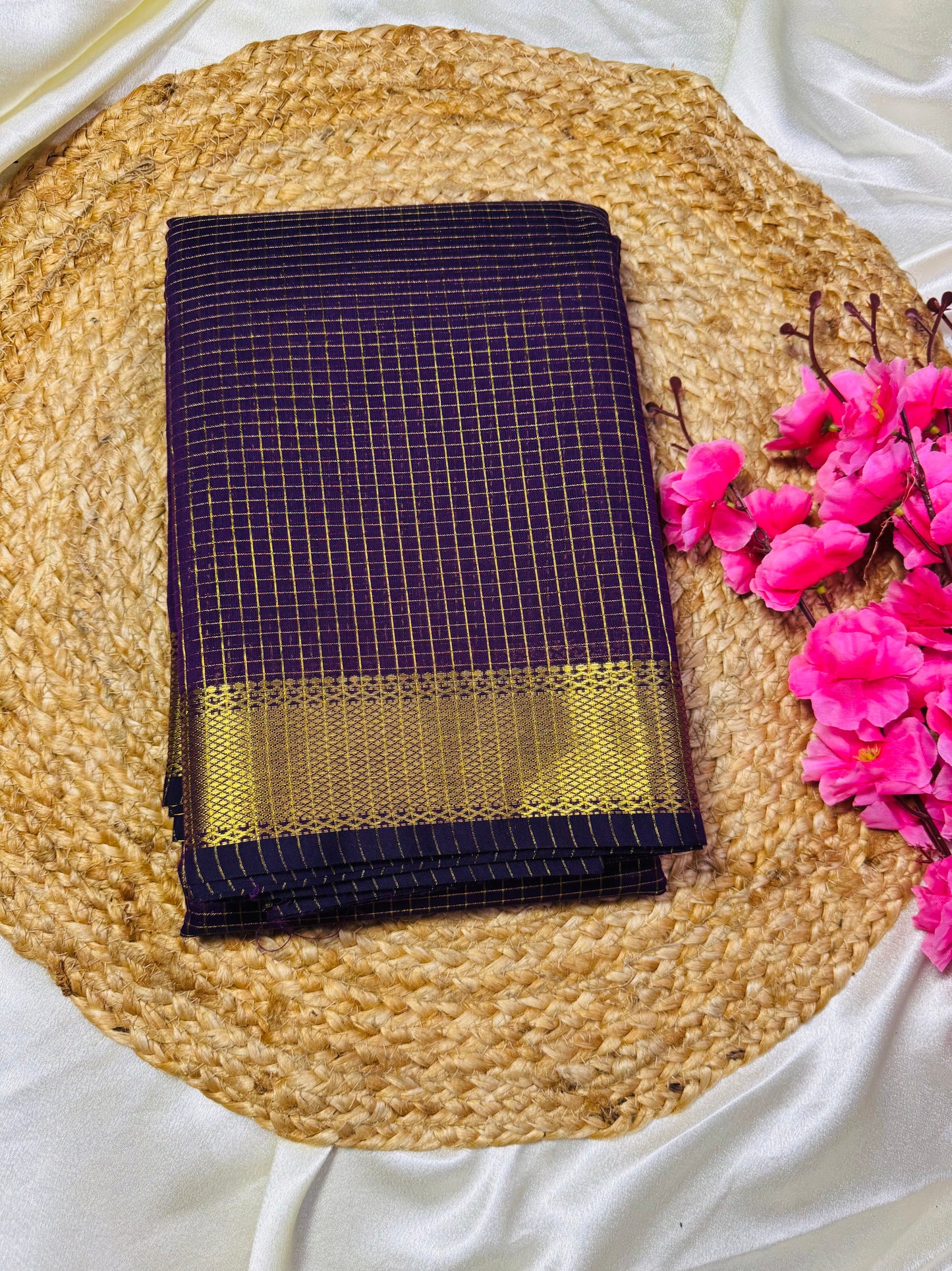 Elegant Purple Kasavu Saree