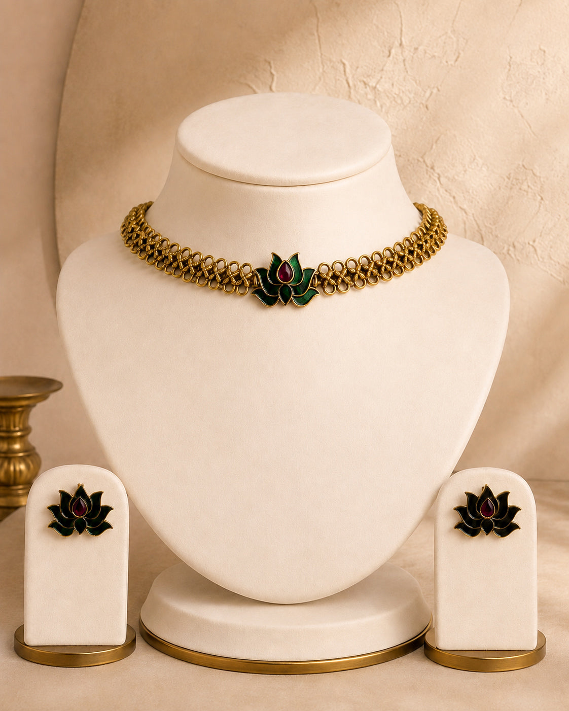 ✨ Kemp Lotus Choker ✨
